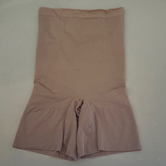 SPANX Other - SPANX Women's High Waist Shapewear Shorts - Beige